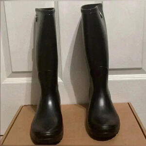 UGG Rainboots
